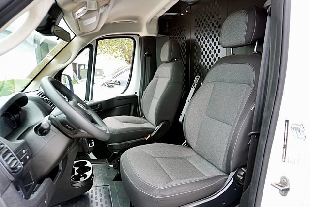 Used 2025 RAM ProMaster 2500 w/ U-Haul Equipment Group FWD image 21