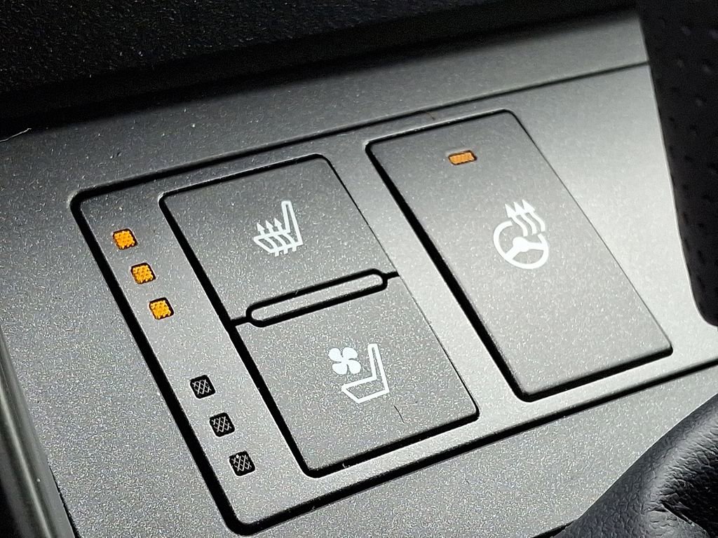 Used 2025 Lexus IS 350 F Sport w/ Accessory Package image 23