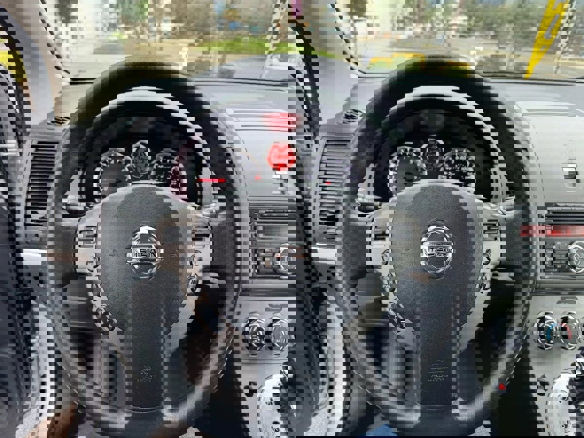 Used 2012 Nissan Sentra 2.0 S image 22