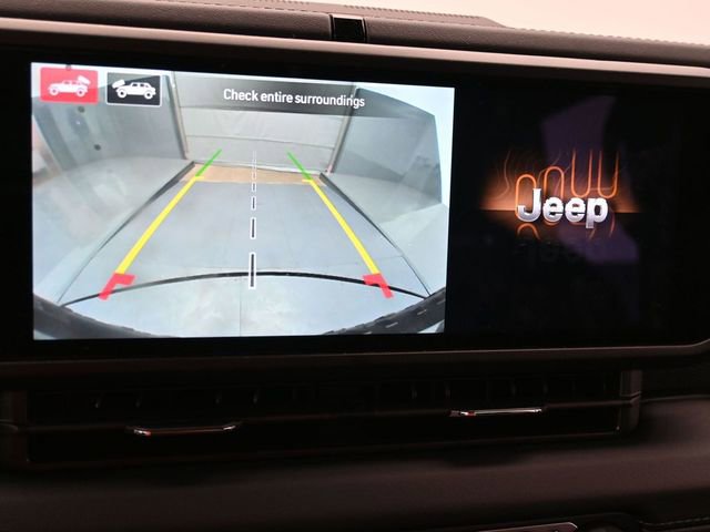 Used 2025 Jeep Wrangler Unlimited Rubicon w/ Safety Group image 18