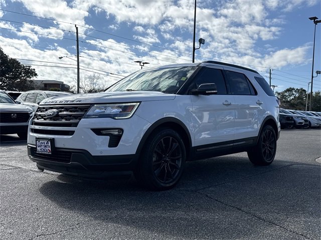 Used 2019 Ford Explorer XLT w/ Equipment Group 202A image 9