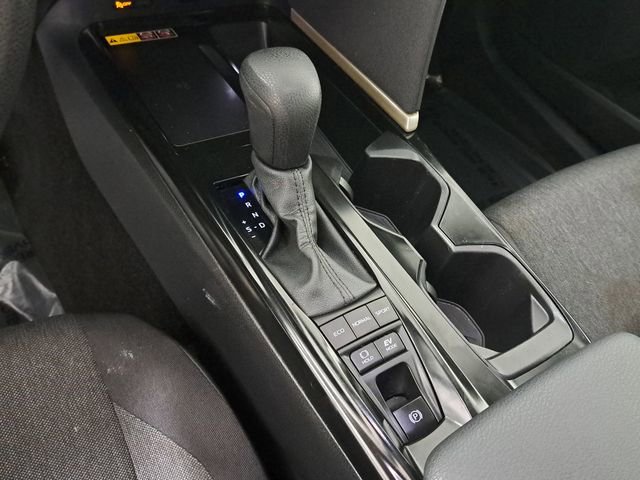 Used 2025 Toyota Camry LE image 30