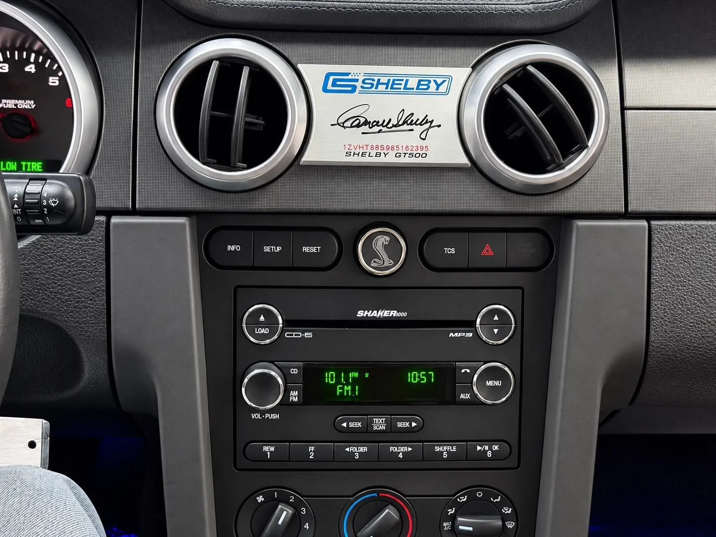 Used 2008 Ford Mustang Shelby GT500 RWD image 32