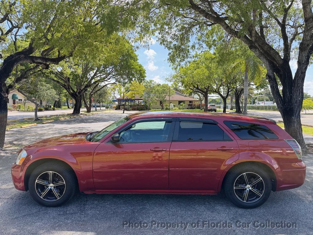 Used 2005 Dodge Magnum SE RWD image 21