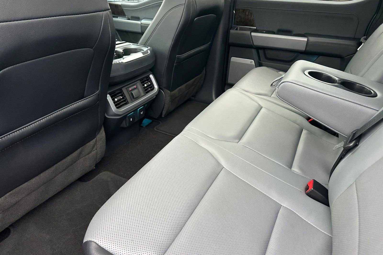 Used 2023 Ford F150 Lightning Lariat w/ Equipment Group 511A High image 12