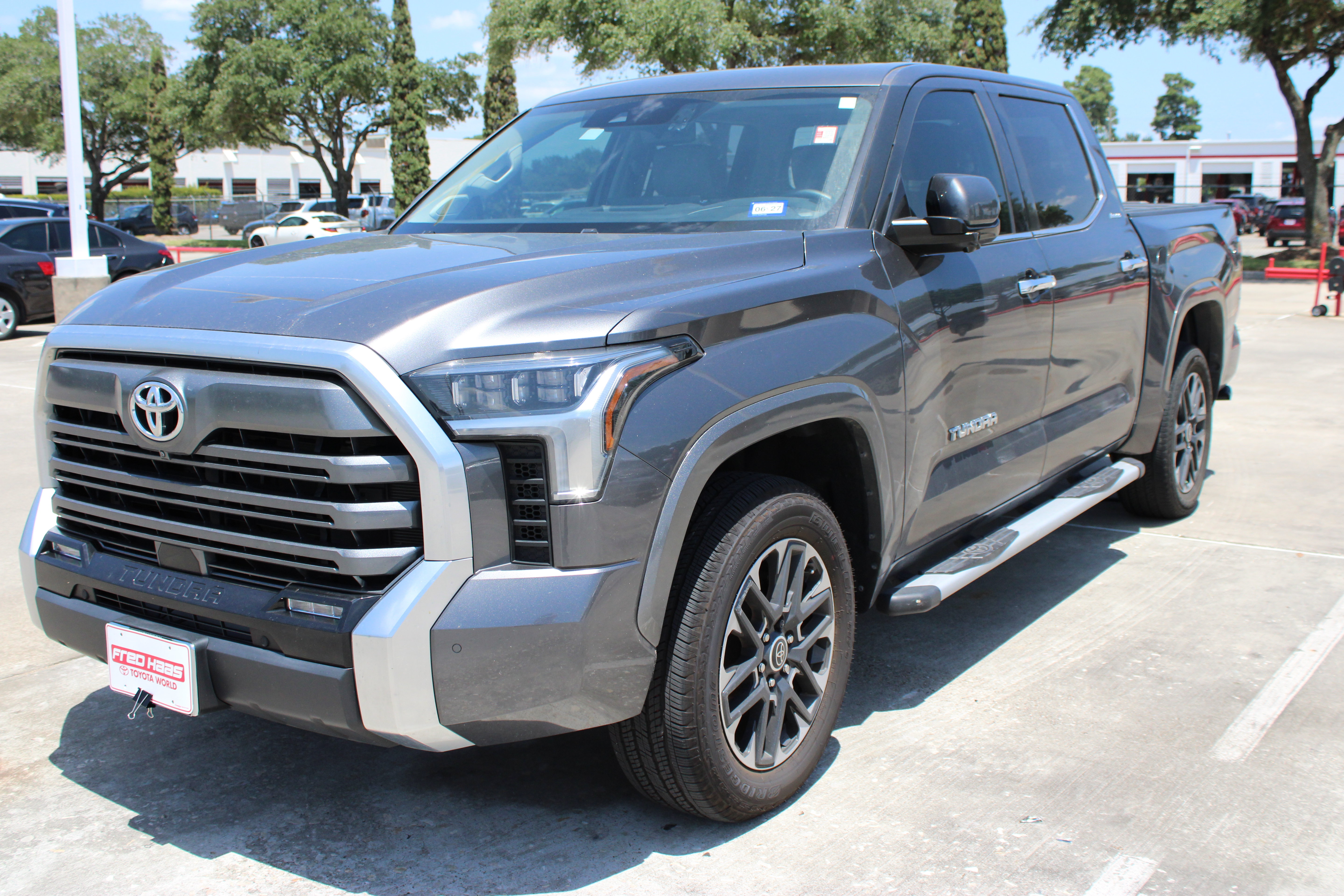 Used 2023 Toyota Tundra Limited AWD/4WD image 6