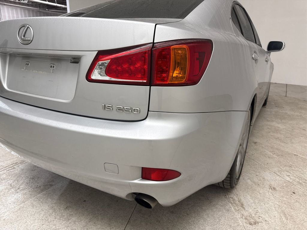 Used 2010 Lexus IS 250 image 21