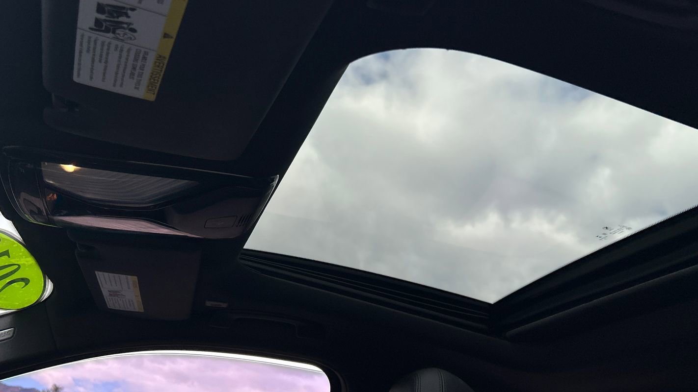 Used 2019 BMW 330i xDrive xDrive w/ M Sport Package image 25