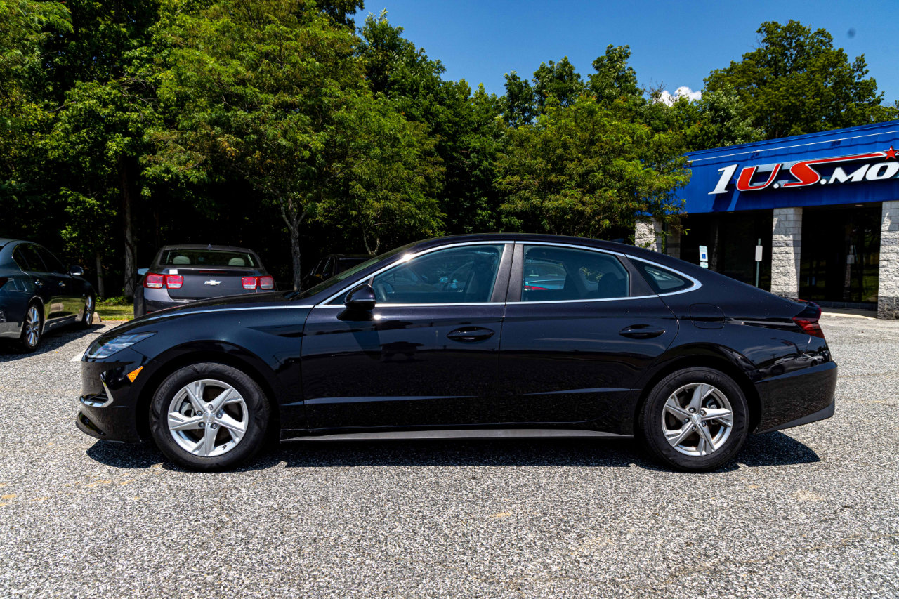 Used 2023 Hyundai Sonata SE image 3