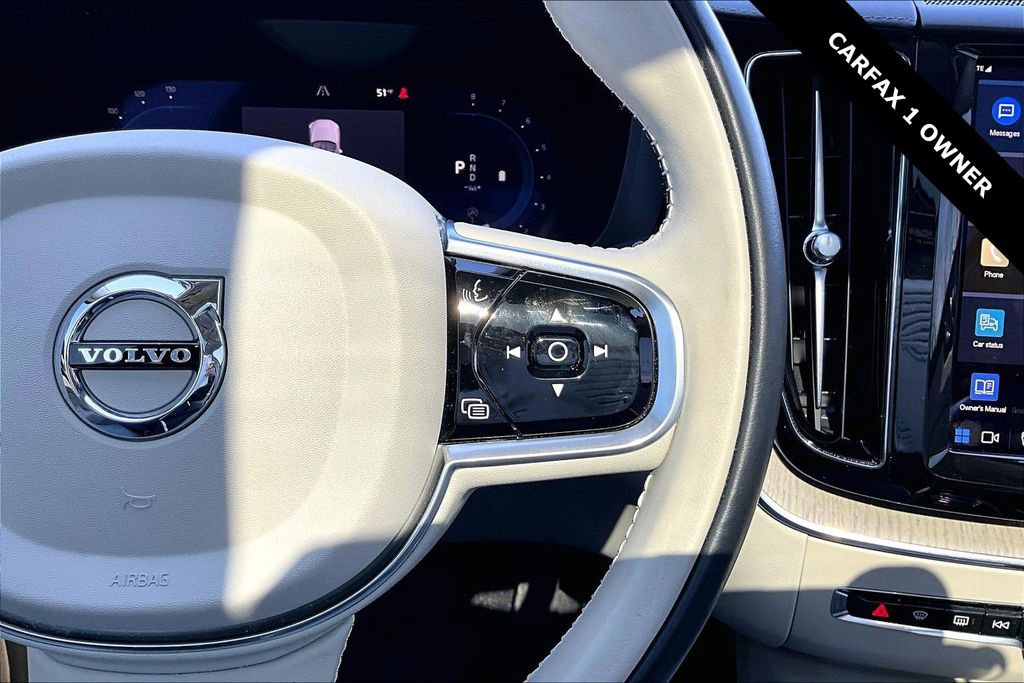 Used 2023 Volvo XC60 B5 Ultimate w/ Climate Package image 12