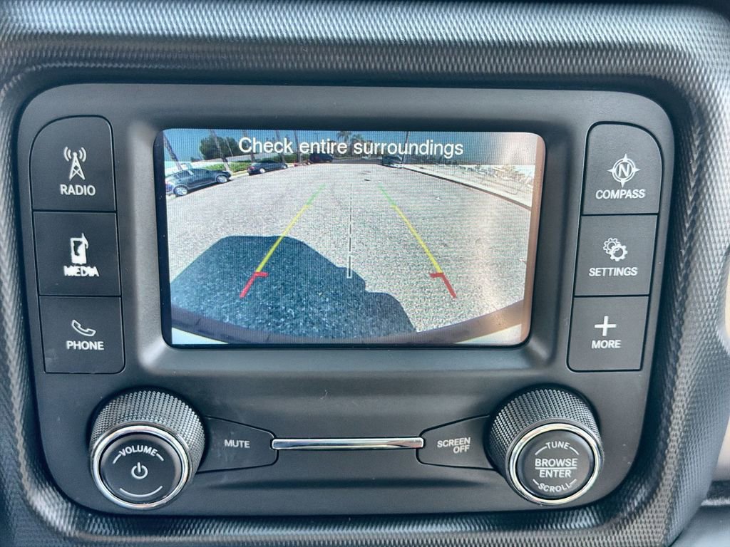 Used 2018 Jeep Wrangler Unlimited Sport S image 23