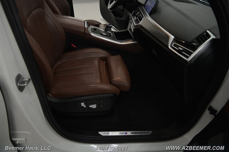 Used 2019 BMW X5 xDrive40i w/ M Sport Package AWD/4WD image 23