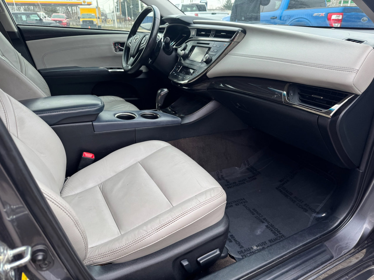 Used 2014 Toyota Avalon Limited image 17