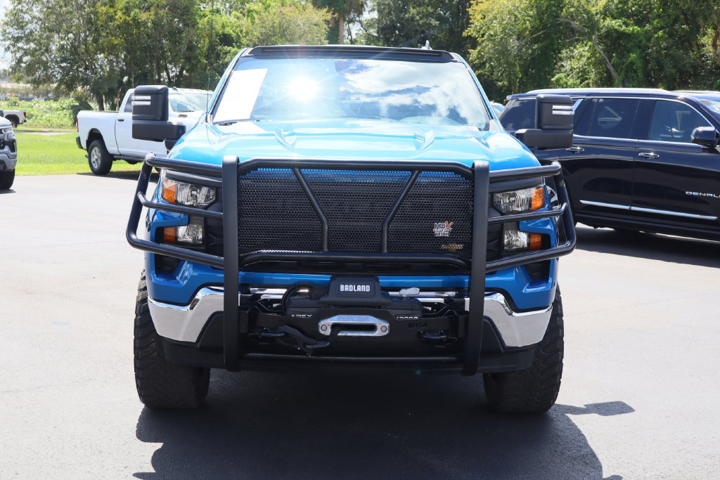 Used 2022 Chevrolet Silverado 1500 W/T w/ WT Value Package AWD/4WD image 4