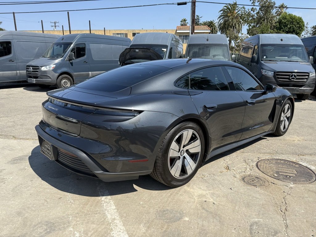 Used 2022 Porsche Taycan 4S image 6