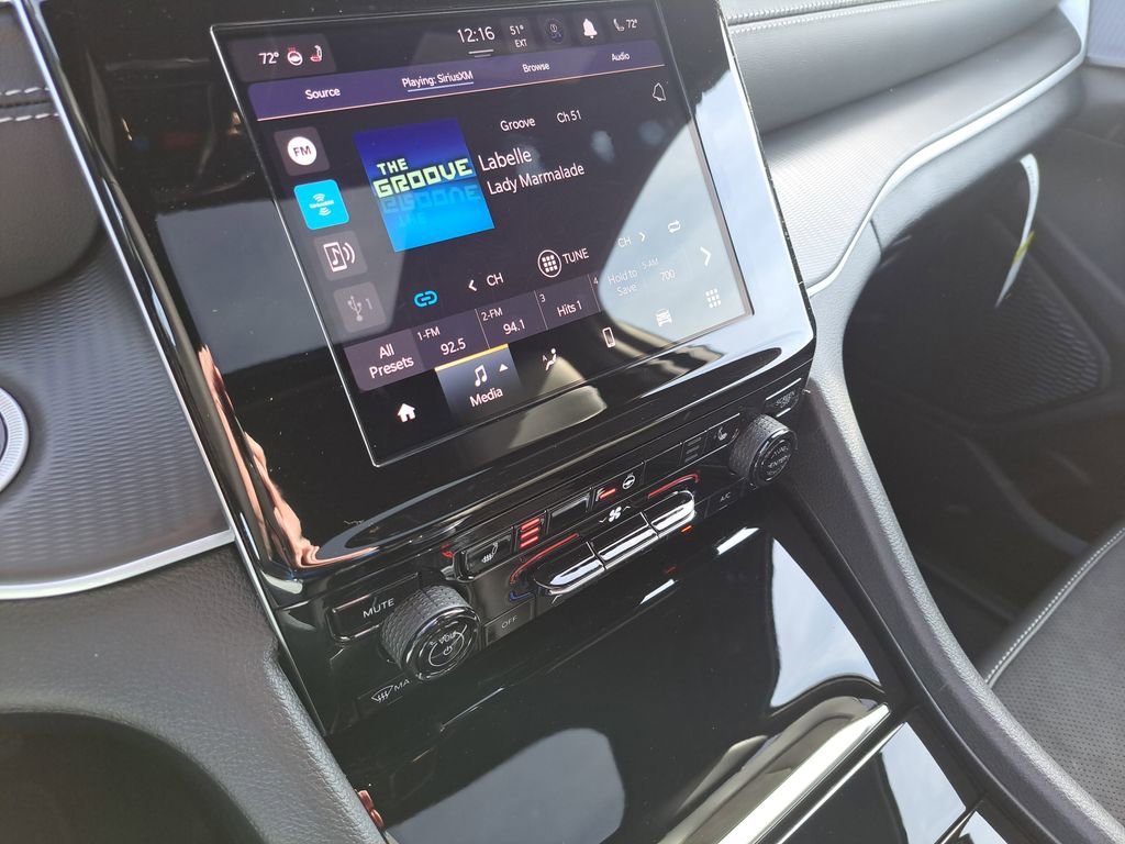 New 2025 Jeep Grand Cherokee L Altitude image 7