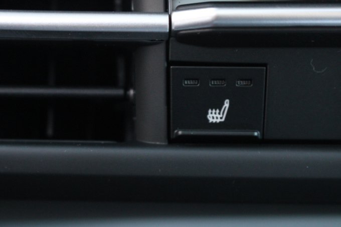 New 2026 Toyota Sienna XLE FWD image 18
