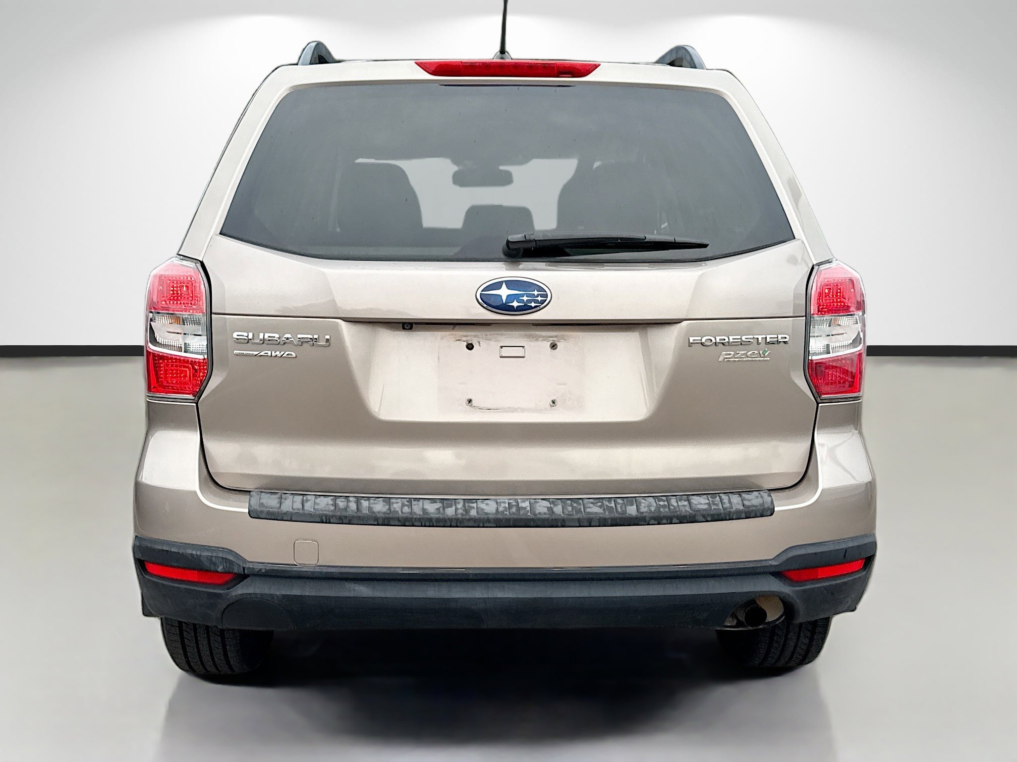 Used 2014 Subaru Forester 2.5i Premium w/ Popular Package #2 image 4