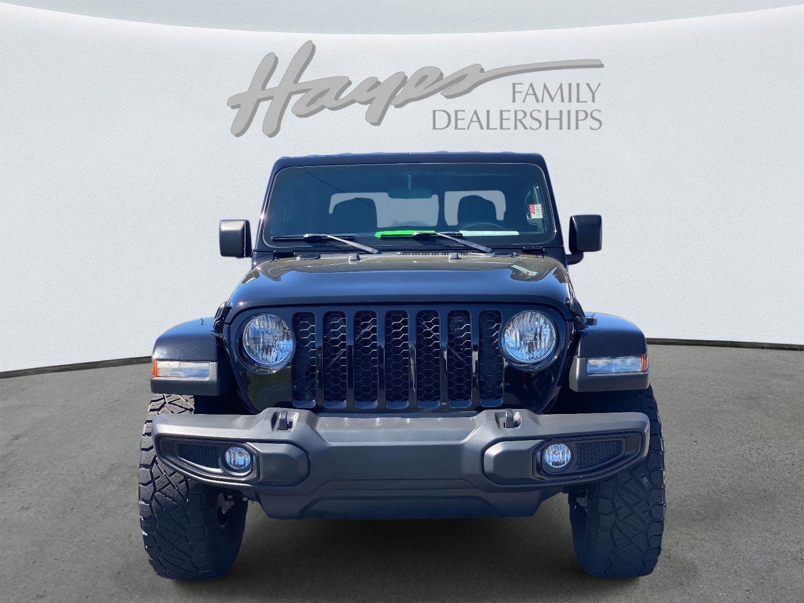 Certified 2022 Jeep Gladiator Sport image 9