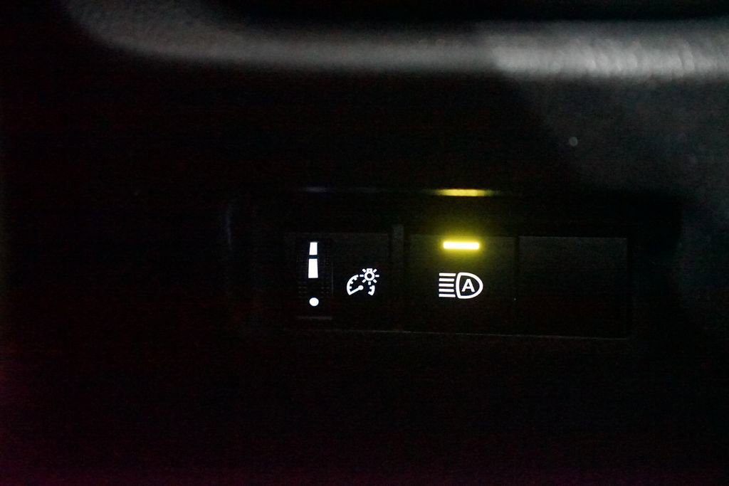 Certified 2025 Toyota RAV4 LE AWD/4WD image 23