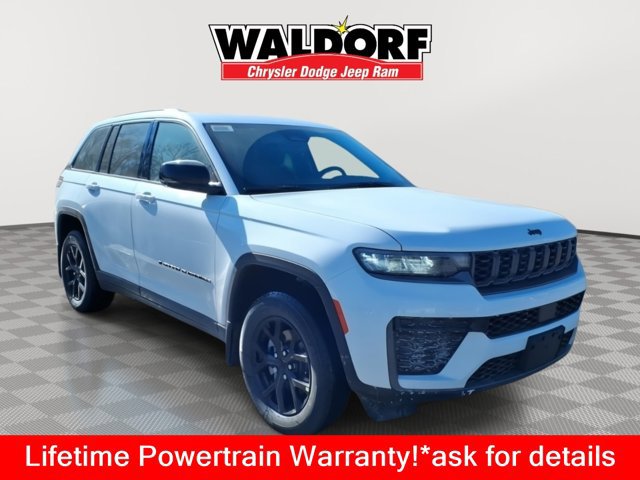 New 2026 Jeep Grand Cherokee Altitude AWD/4WD image 1