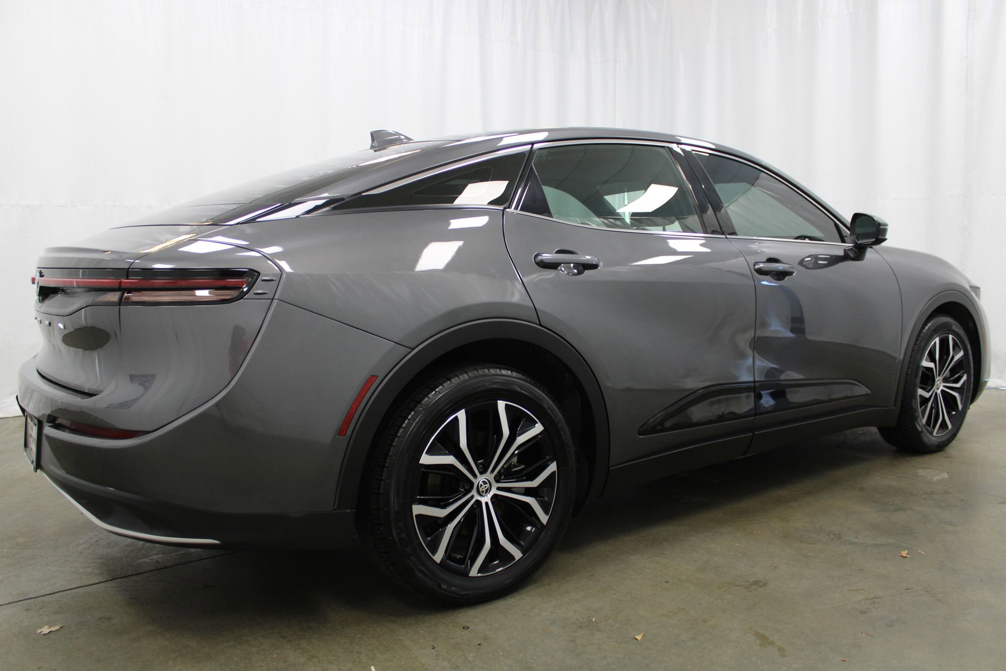 Used 2023 Toyota Crown AWD/4WD image 6