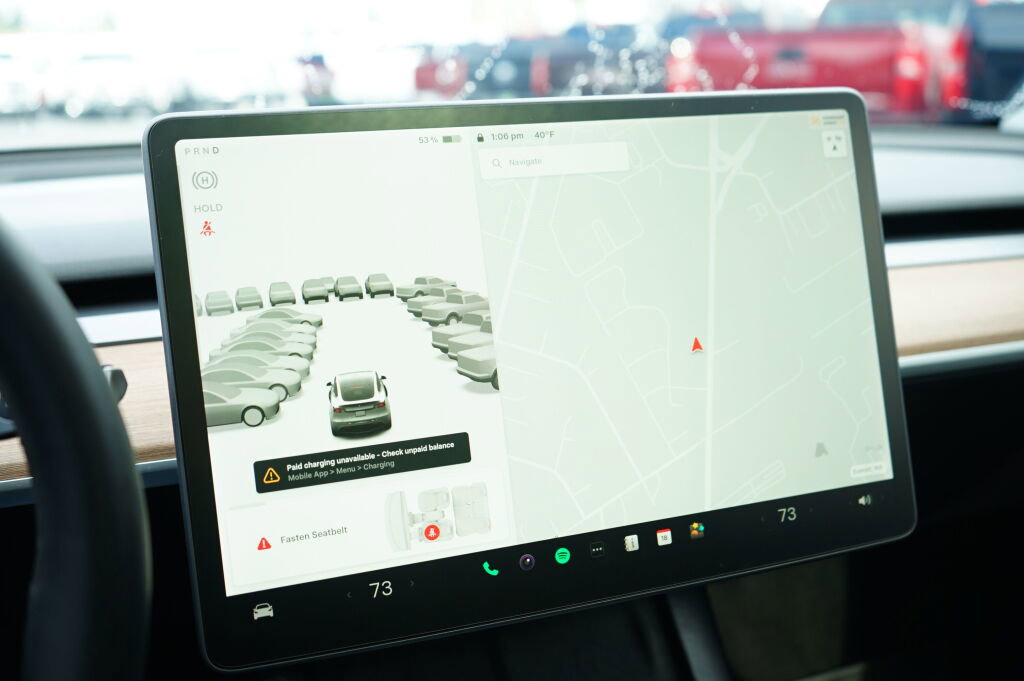 Used 2021 Tesla Model Y Long Range image 21