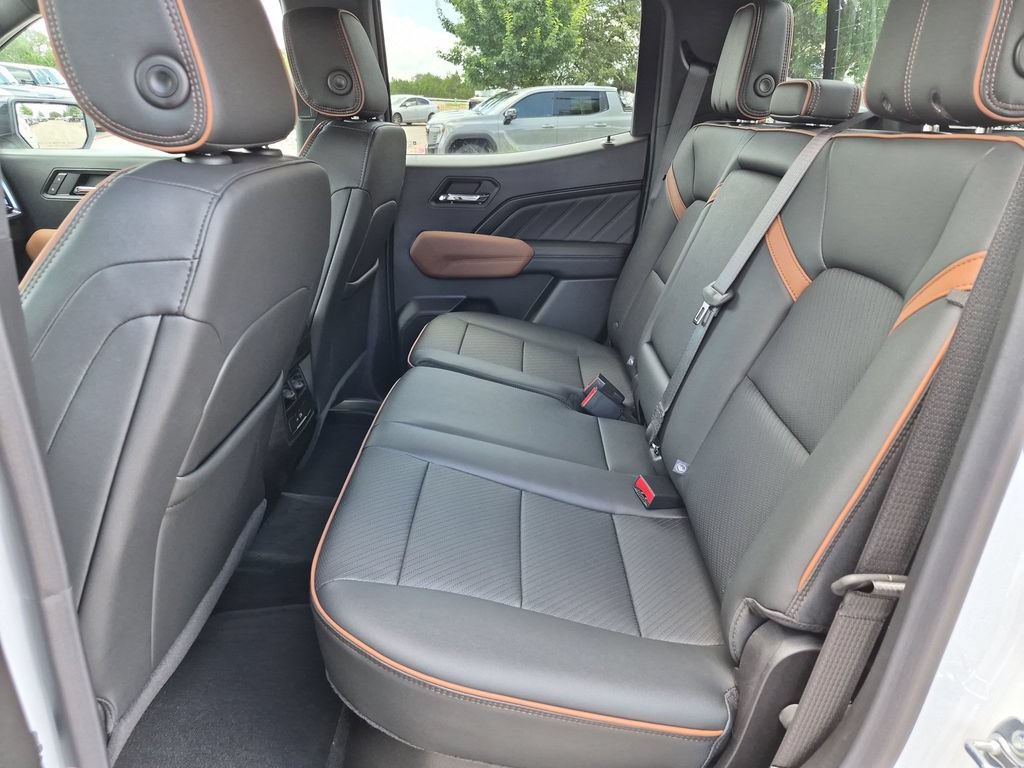 New 2026 GMC Canyon AT4 w/ AT4 Premium Package AWD/4WD image 37