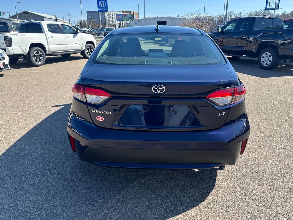 Used 2022 Toyota Corolla LE FWD image 6