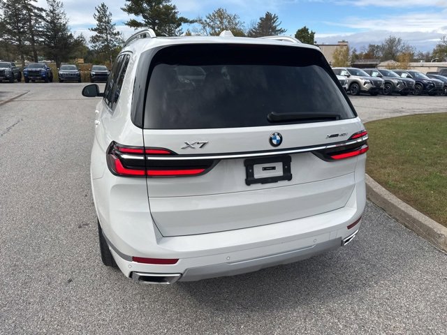 Used 2024 BMW X7 xDrive40i image 37