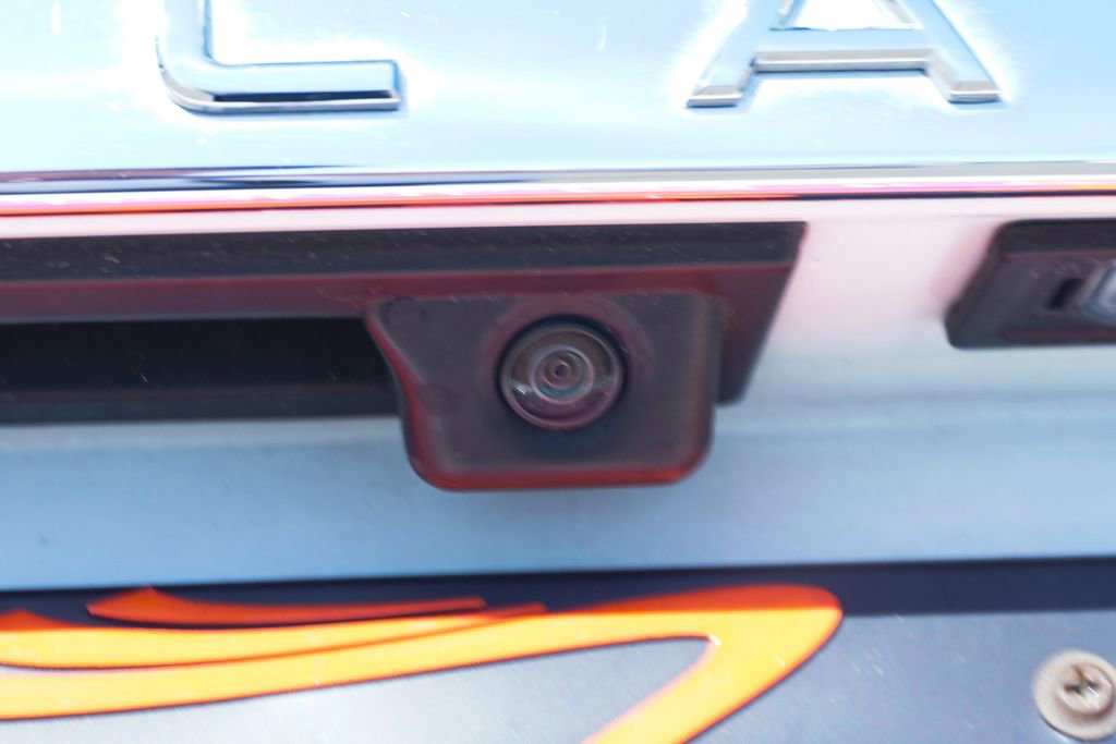 Used 2023 Volkswagen Atlas Cross Sport SE image 38