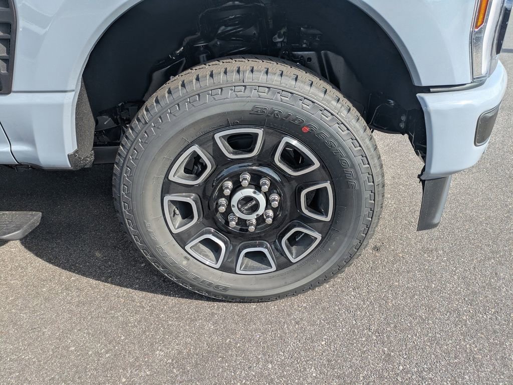 New 2026 Ford F350 Platinum image 10