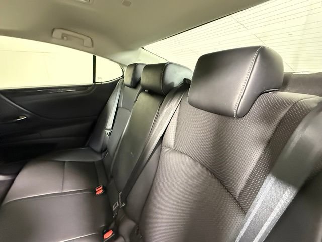 Used 2019 Lexus ES 350 w/ Accessory Package 2 FWD image 26