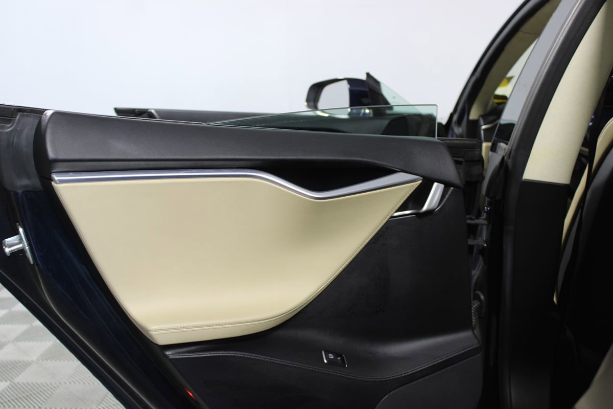 Used 2013 Tesla Model S Performance RWD image 47