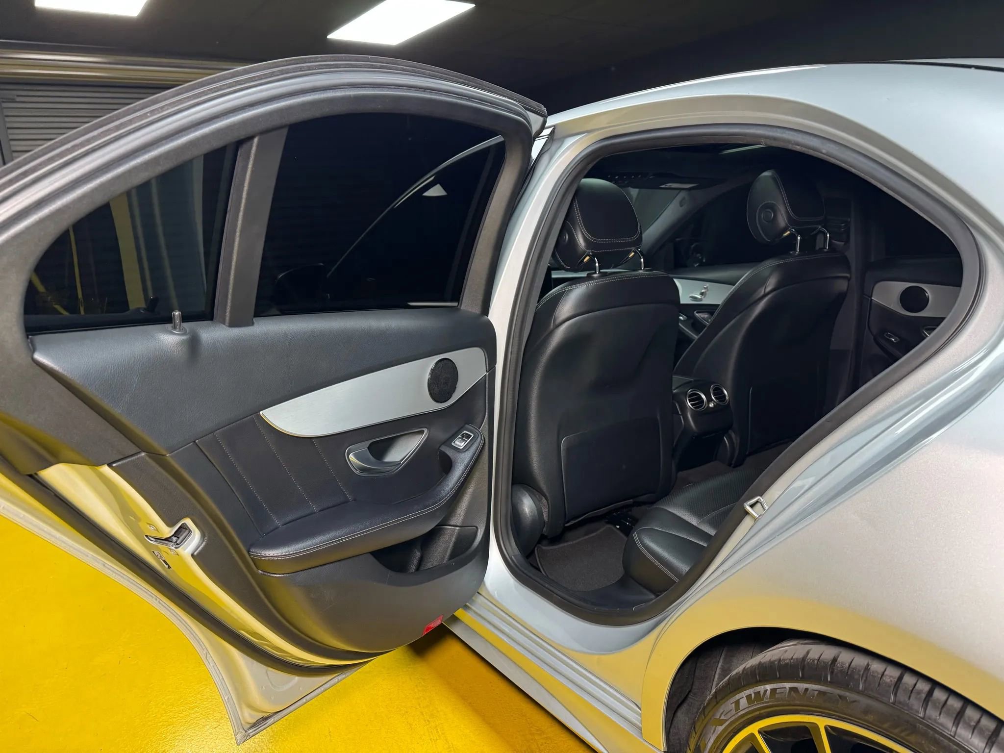 Used 2018 Mercedes-Benz C 300 Sedan image 13