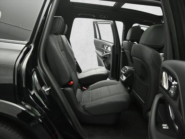 New 2026 Mercedes-Benz GLS 580 4MATIC image 11