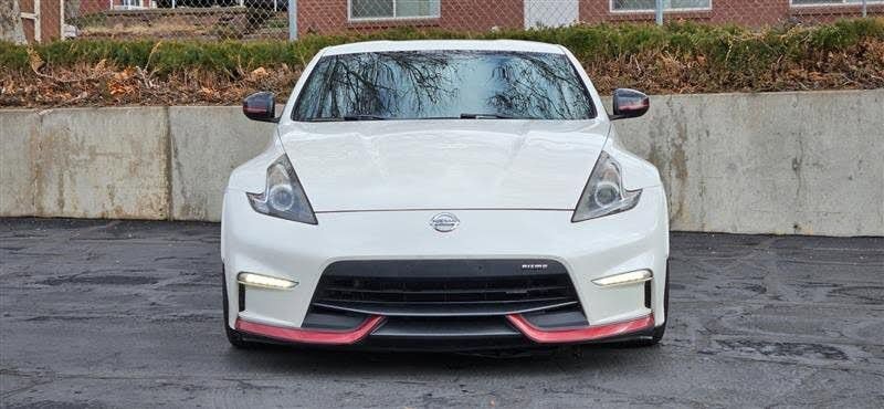 Used 2016 Nissan 370Z NISMO image 8