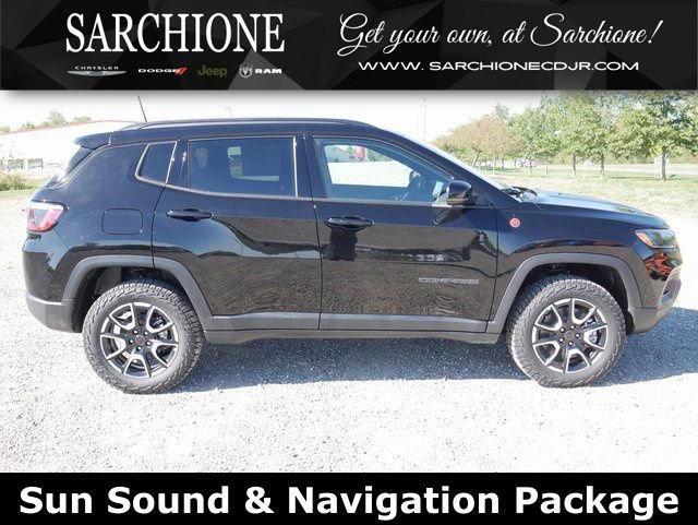 New 2026 Jeep Compass Trailhawk w/ Sun, Sound & Navigation Group