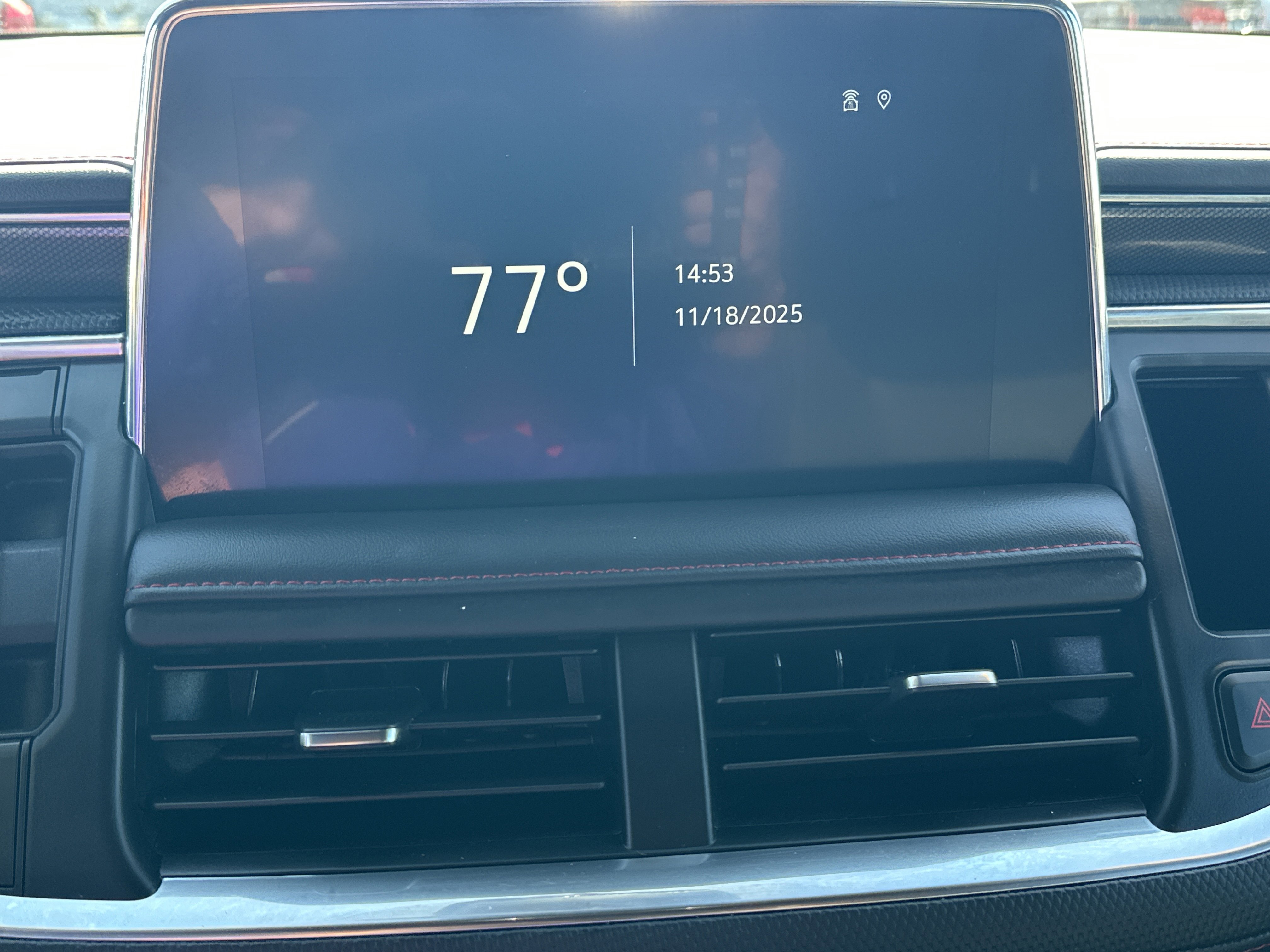 Certified 2024 Chevrolet Suburban RST image 30