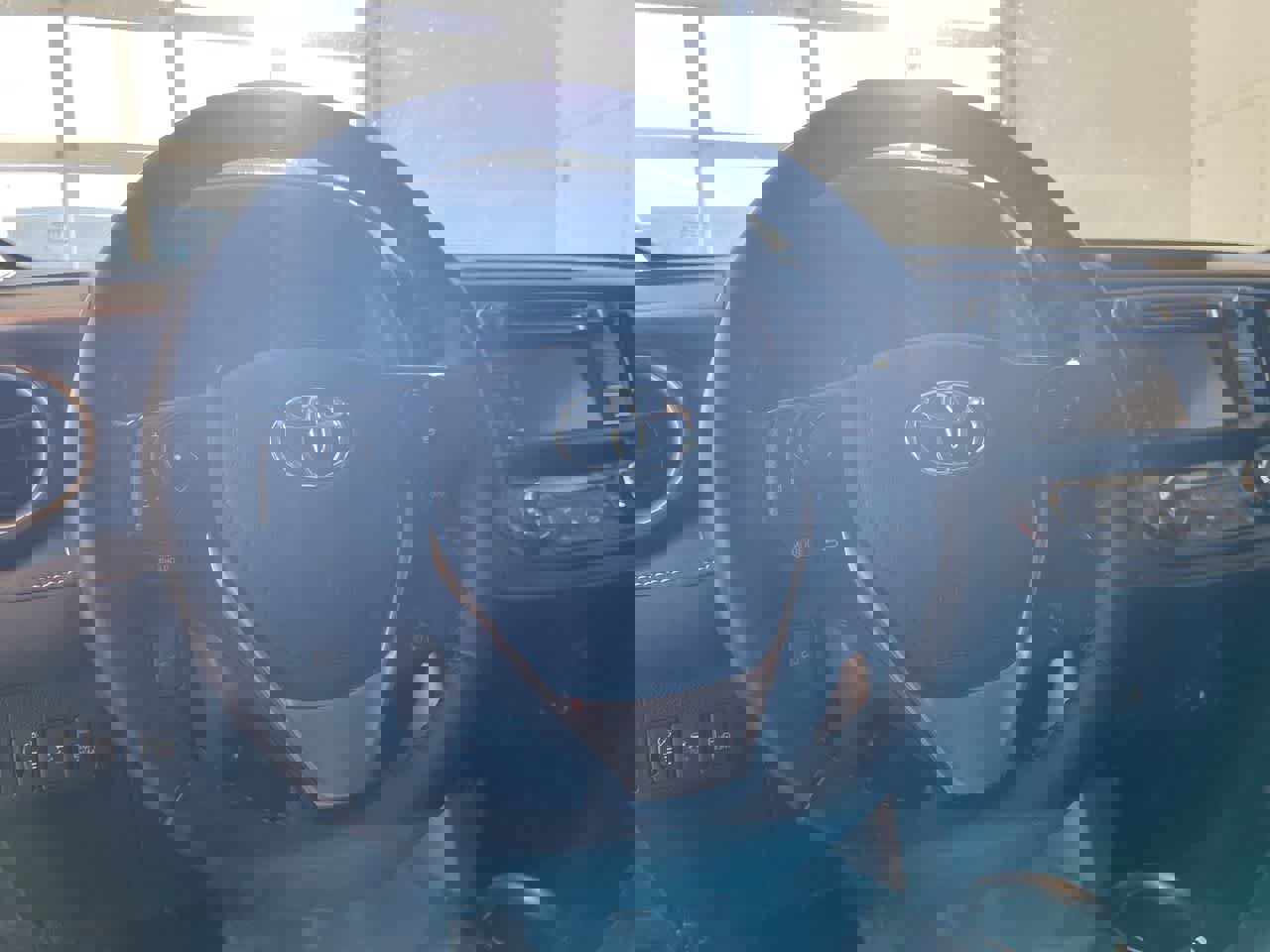 Used 2013 Toyota RAV4 Limited image 14