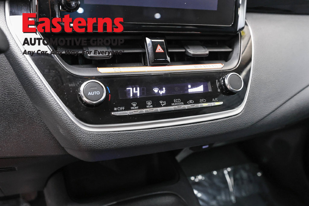 Used 2025 Toyota Corolla LE FWD image 18