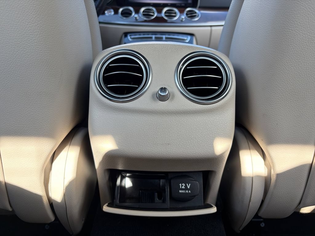Used 2017 Mercedes-Benz E 300 4MATIC image 13