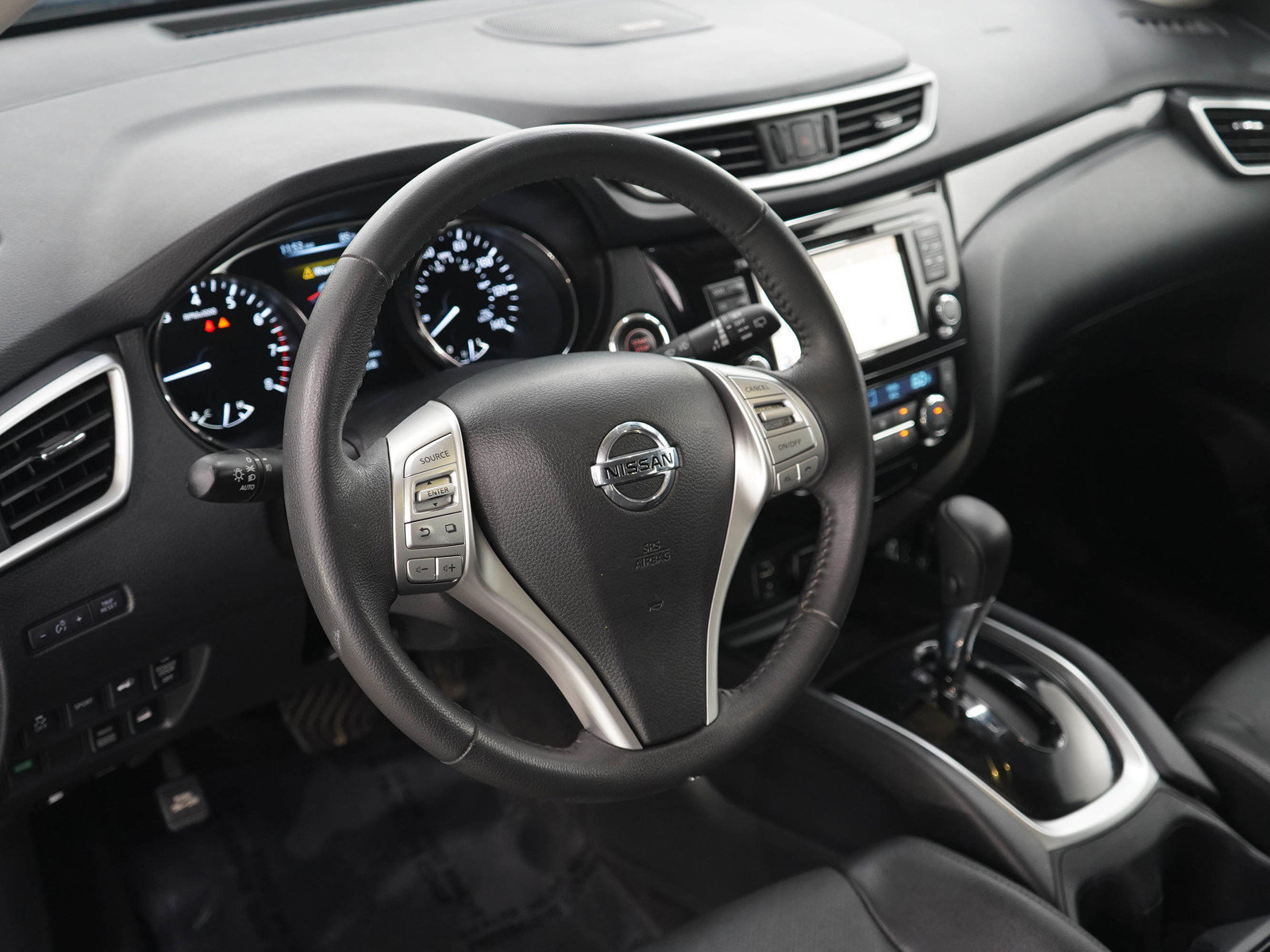 Used 2016 Nissan Rogue SL AWD/4WD image 21