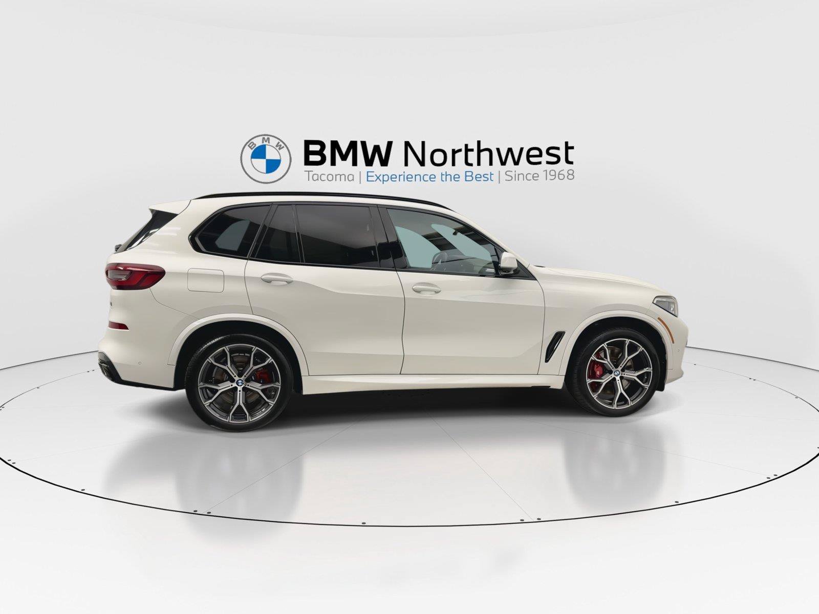 Used 2023 BMW X5 M50i w/ Executive Package AWD/4WD image 4