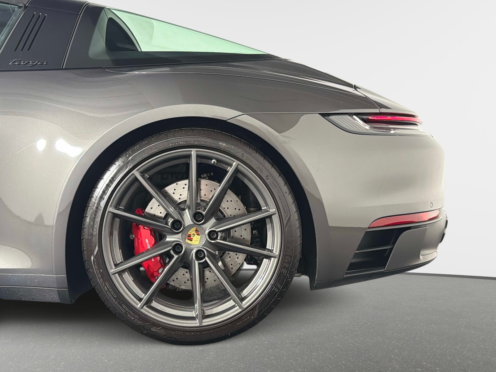 Used 2022 Porsche 911 Targa 4 GTS AWD/4WD image 15