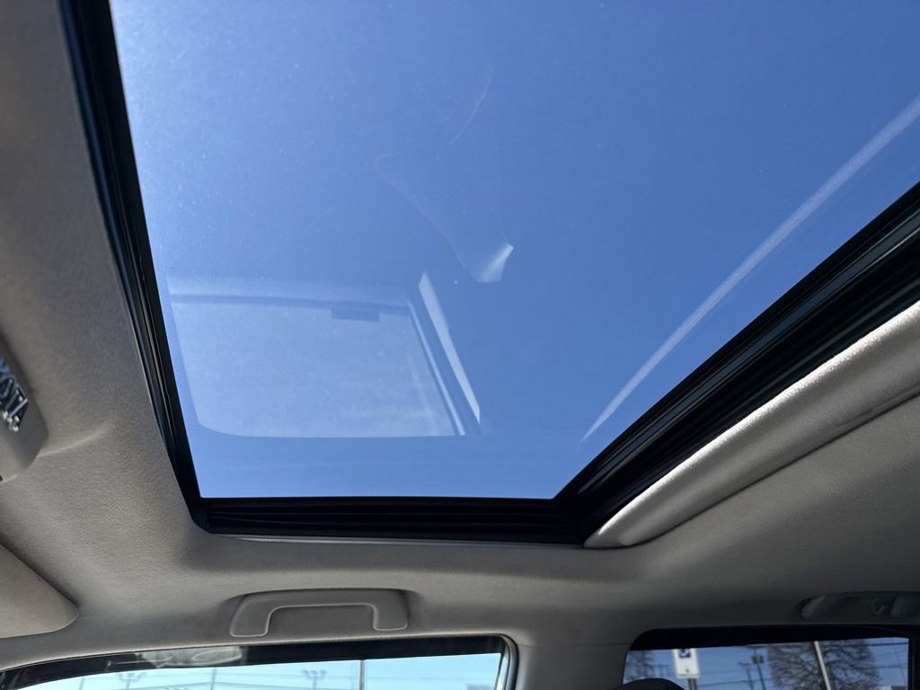 Used 2017 Toyota 4Runner Limited AWD/4WD image 19