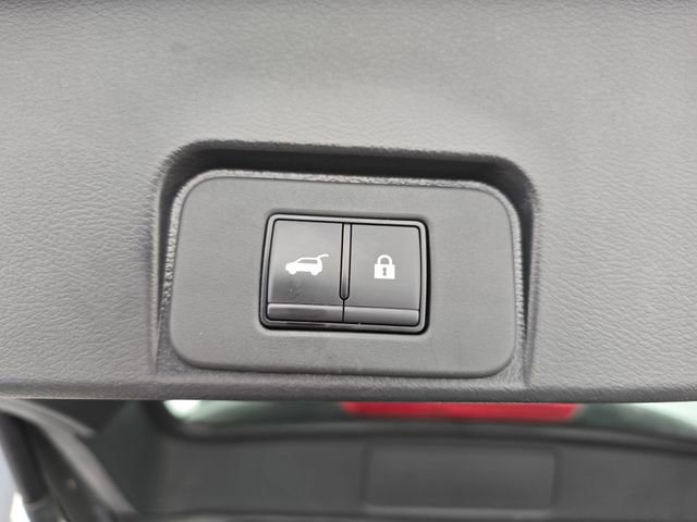 Used 2023 Nissan Rogue SL image 48