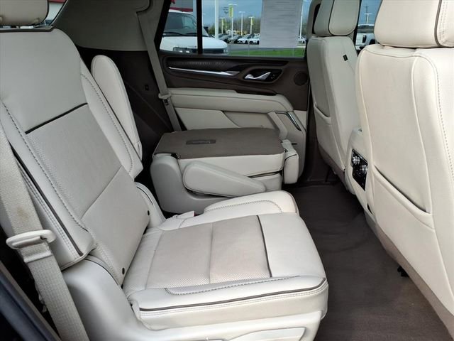 Used 2023 GMC Yukon Denali AWD/4WD image 24