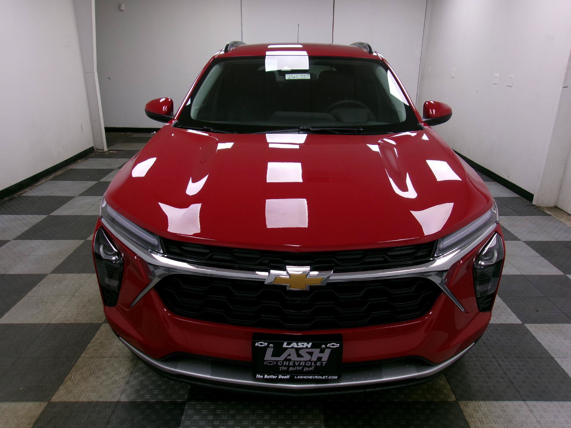 New 2026 Chevrolet Trax LT w/ Driver Confidence Package FWD image 2
