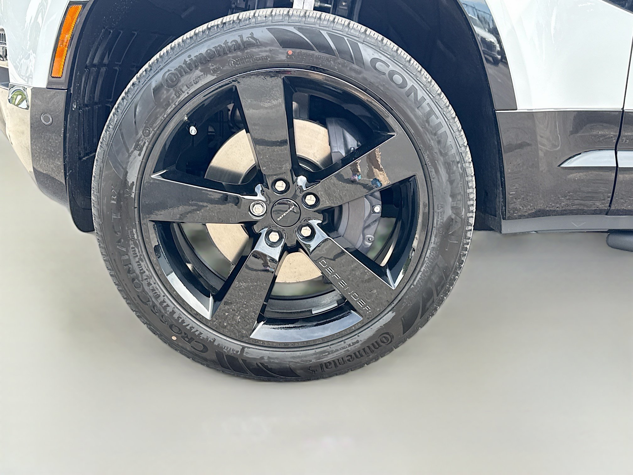New 2026 Land Rover Defender 110 X-Dynamic SE AWD/4WD image 42